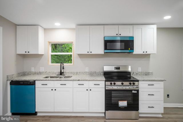 1438 EASTHAM RD, Bumpass, VA 23024
