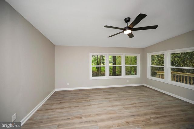 1438 EASTHAM RD, Bumpass, VA 23024