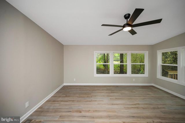 1438 EASTHAM RD, Bumpass, VA 23024