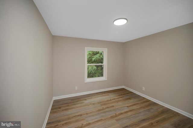 1438 EASTHAM RD, Bumpass, VA 23024