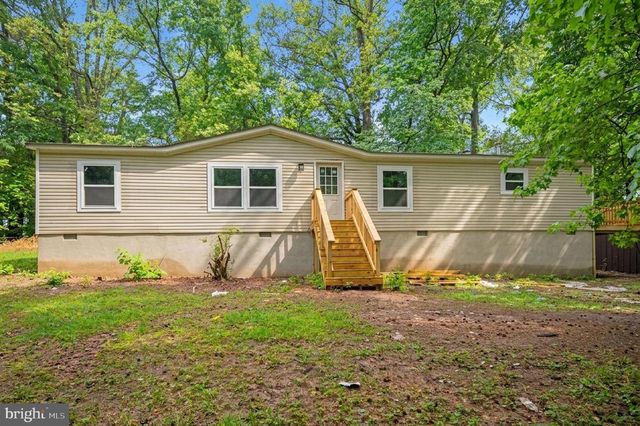1438 EASTHAM RD, Bumpass, VA 23024