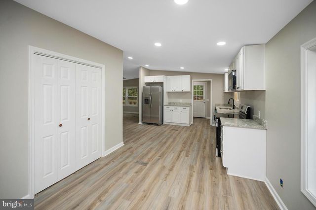 1438 EASTHAM RD, Bumpass, VA 23024