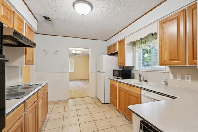 700 Cedar Street, Mineral Wells, TX 76067