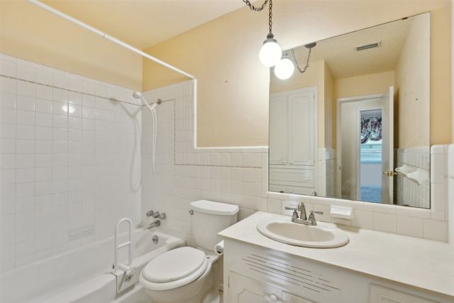 700 Cedar Street, Mineral Wells, TX 76067