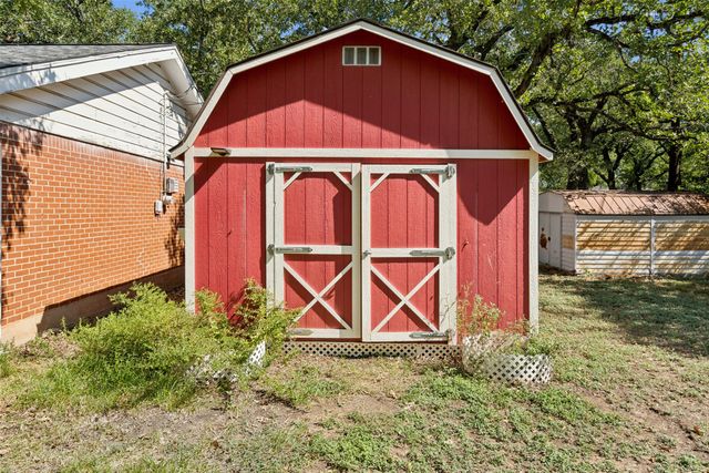 700 Cedar Street, Mineral Wells, TX 76067