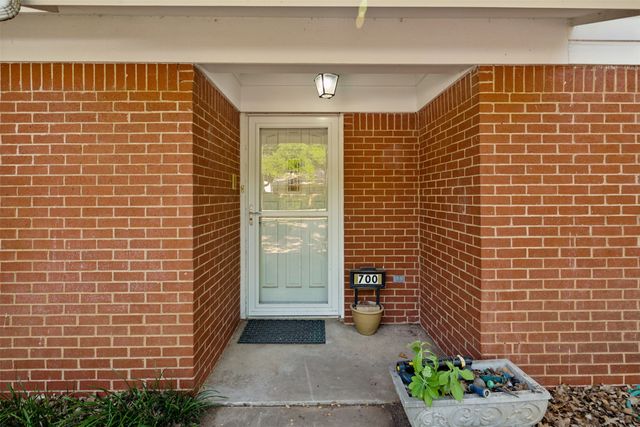 700 Cedar Street, Mineral Wells, TX 76067