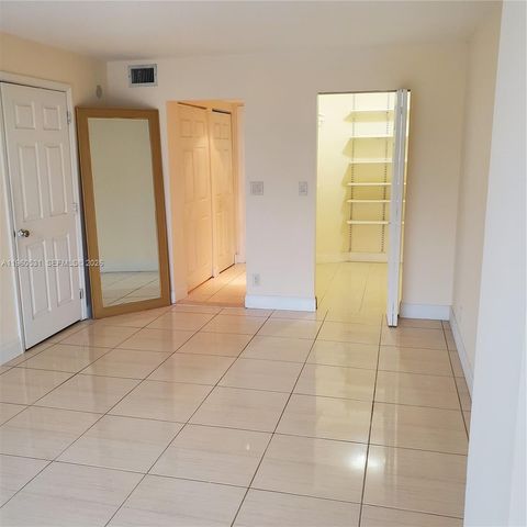 800 Parkview Dr 416, Hallandale Beach, FL 33009