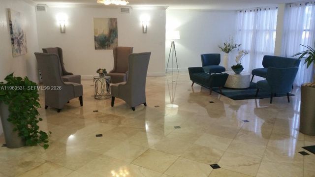 800 Parkview Dr 416, Hallandale Beach, FL 33009