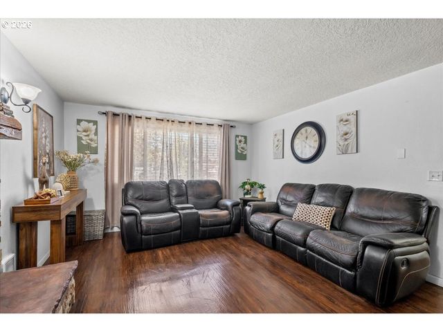 2439 A St, Forest Grove, OR 97116