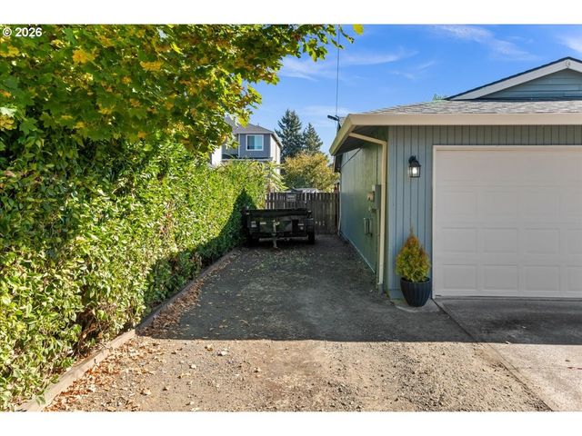 2439 A St, Forest Grove, OR 97116