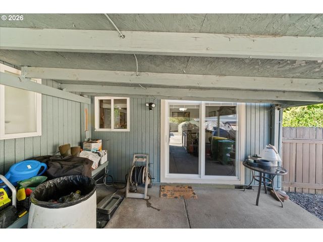 2439 A St, Forest Grove, OR 97116