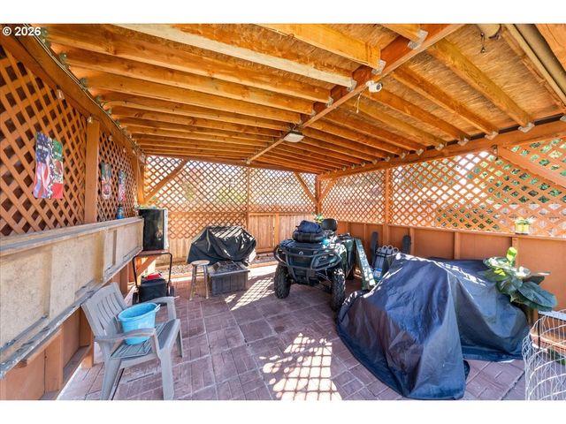 2439 A St, Forest Grove, OR 97116