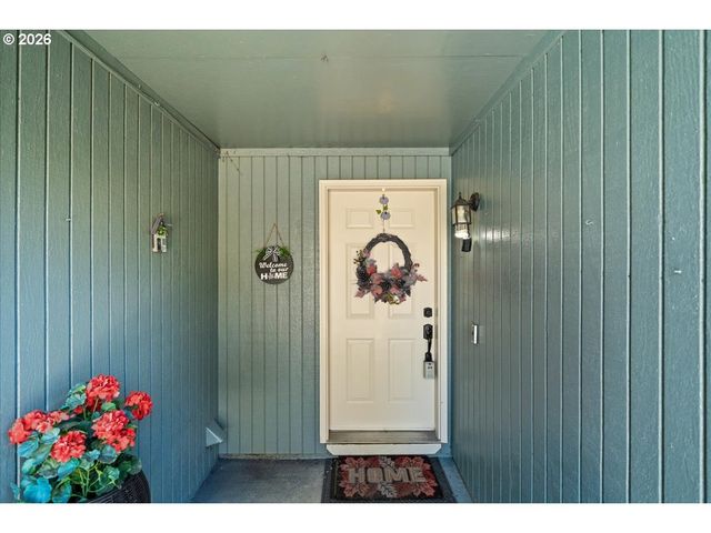 2439 A St, Forest Grove, OR 97116