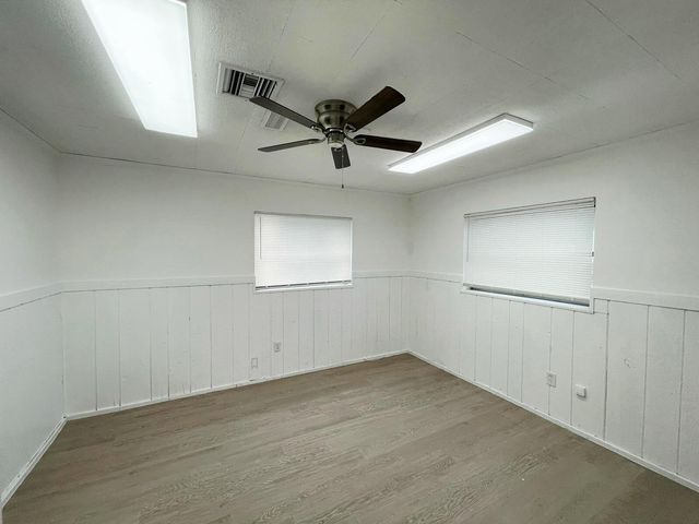 840 NW 33rd Street, Oakland Park, FL 33309