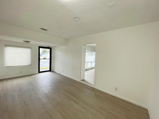 840 NW 33rd Street, Oakland Park, FL 33309