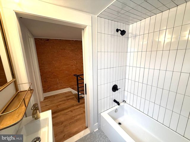 609 MOUNTAIN ST, Philadelphia, PA 19148