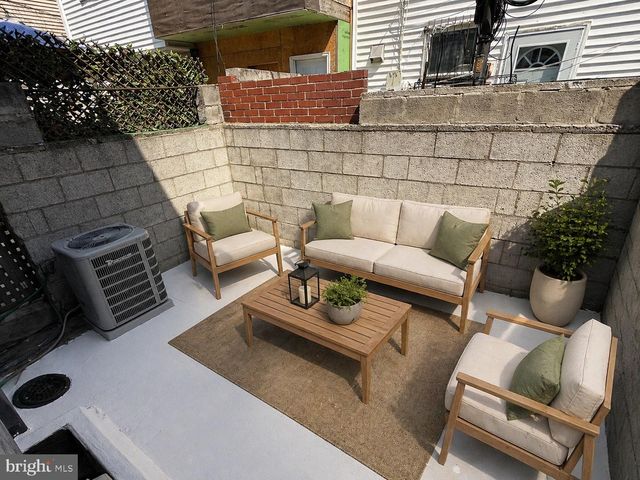 609 MOUNTAIN ST, Philadelphia, PA 19148