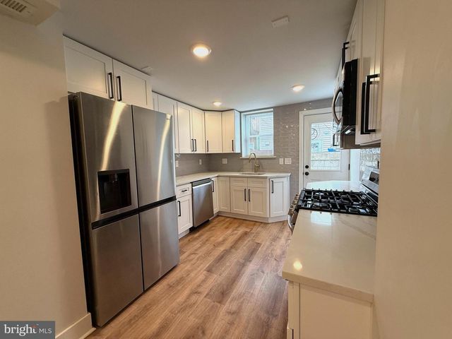 609 MOUNTAIN ST, Philadelphia, PA 19148