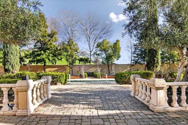 3467 Blue Mountain Dr, Fairfield, CA 94534