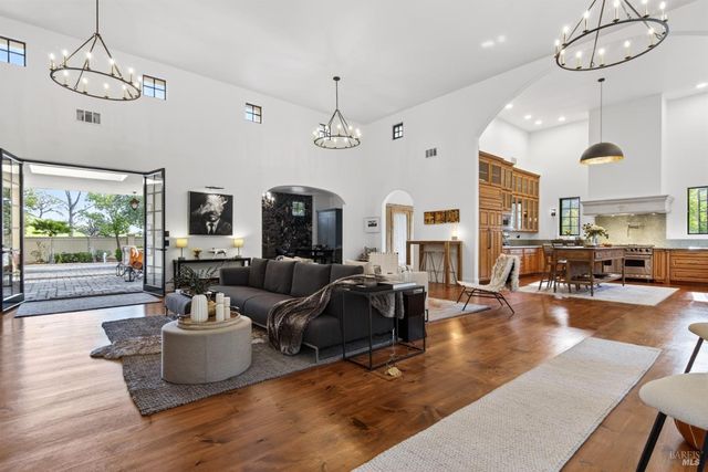 3467 Blue Mountain Dr, Fairfield, CA 94534