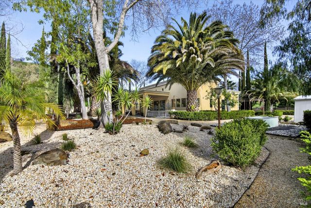 3467 Blue Mountain Dr, Fairfield, CA 94534