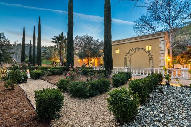 3467 Blue Mountain Dr, Fairfield, CA 94534