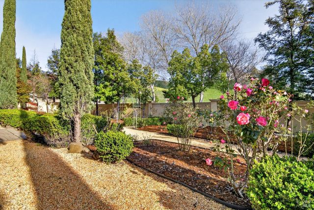 3467 Blue Mountain Dr, Fairfield, CA 94534