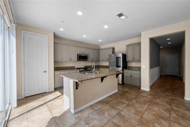 5430 Padua Way, Fontana, CA 92336