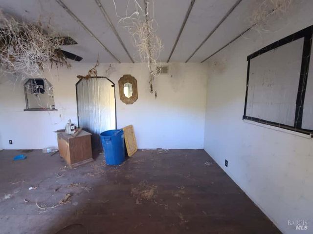 28990 Eel River Ranch Rd, Covelo, CA 95428