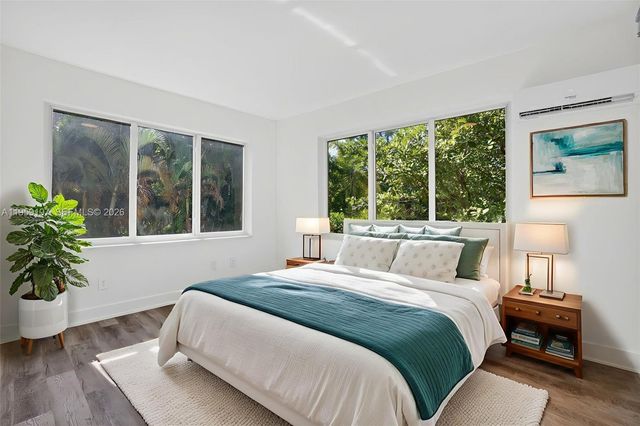 1630 SW 10th St, Miami, FL 33135