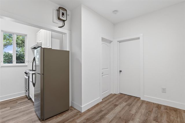 1630 SW 10th St, Miami, FL 33135