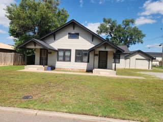 320 N Bradley Street, Weatherford, OK 73096
