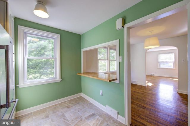 273 S DEVON AVE, Wayne, PA 19087