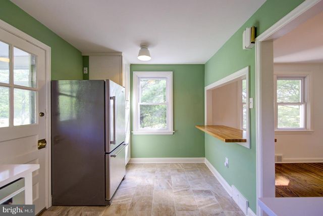 273 S DEVON AVE, Wayne, PA 19087