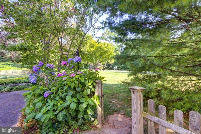 273 S DEVON AVE, Wayne, PA 19087