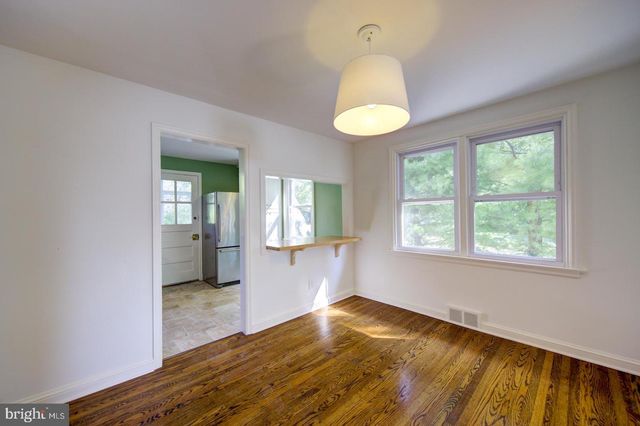 273 S DEVON AVE, Wayne, PA 19087