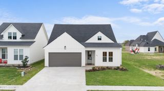 201 Prague Avenue, Youngsville, LA 70592