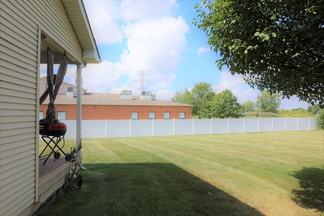 8602 Harrison Street, Merrillville, IN 46410