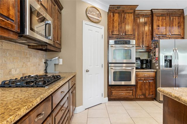 2182 Chestnut Oak Circle, College Station, TX 77845