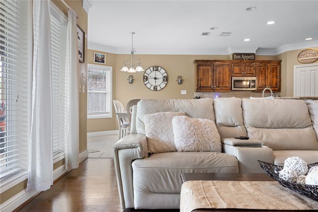 2182 Chestnut Oak Circle, College Station, TX 77845