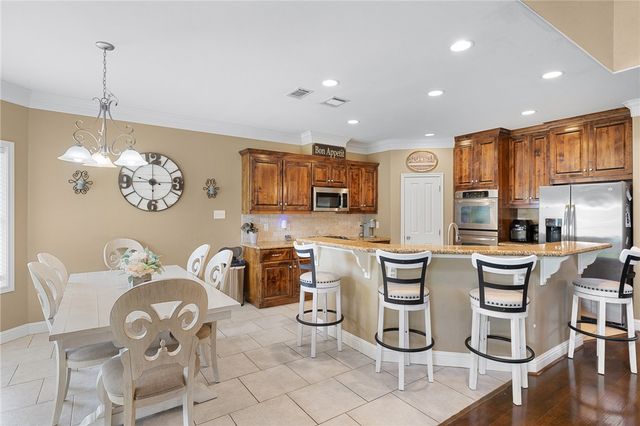2182 Chestnut Oak Circle, College Station, TX 77845