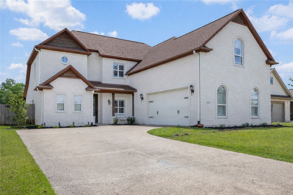 2182 Chestnut Oak Circle, College Station, TX 77845