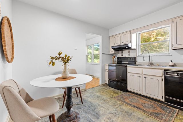 7988 Woodruff Road, Anderson Twp, OH 45255