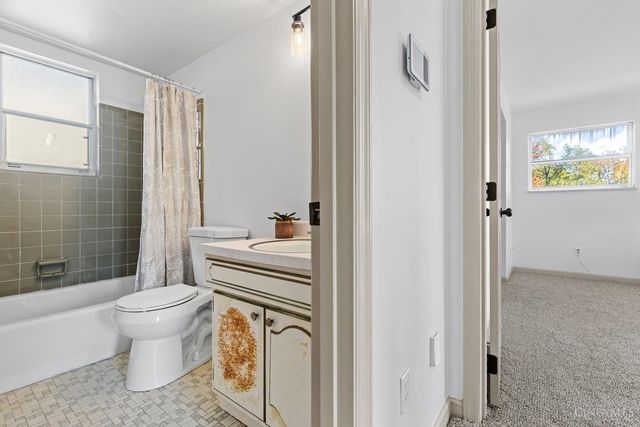 7988 Woodruff Road, Anderson Twp, OH 45255