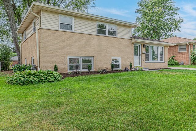 1321 Marcy Lane, Wheeling, IL 60090