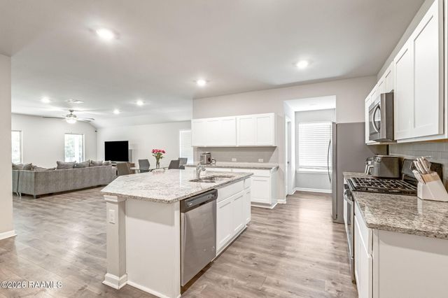 307 Acadian Lakes Drive, Duson, LA 70529