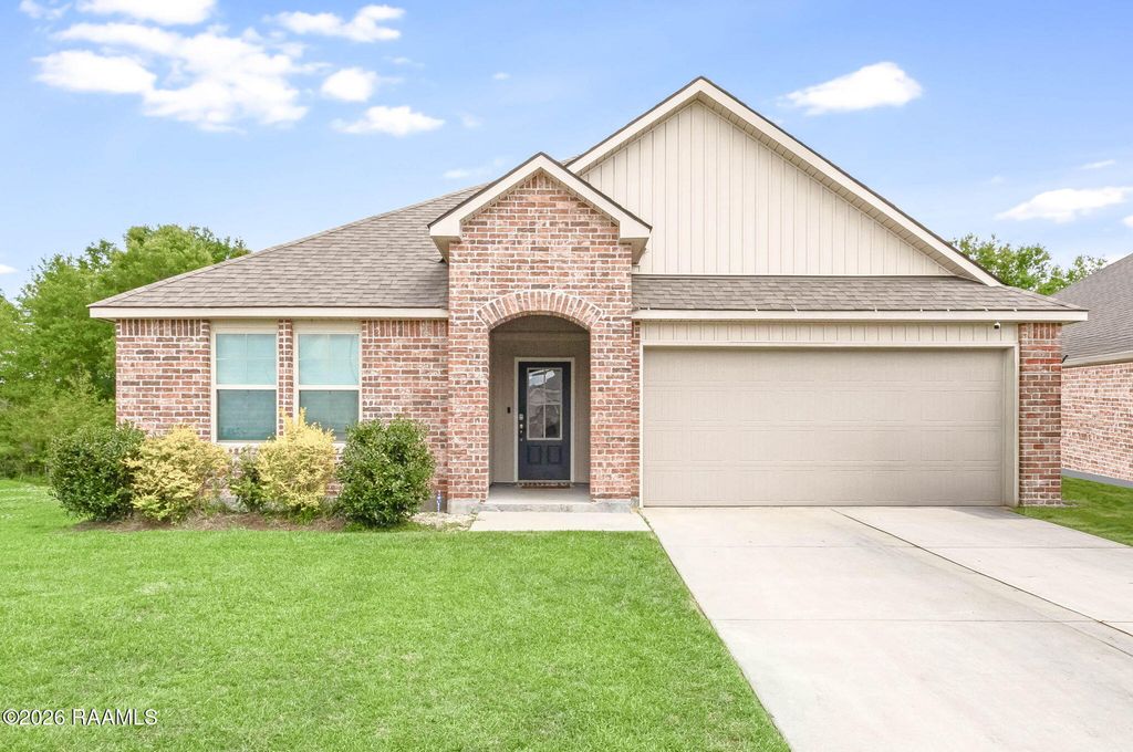 307 Acadian Lakes Drive, Duson, LA 70529