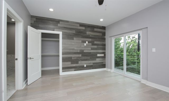 309 E 43rd Street A, Houston, TX 77022