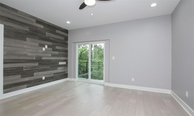 309 E 43rd Street A, Houston, TX 77022