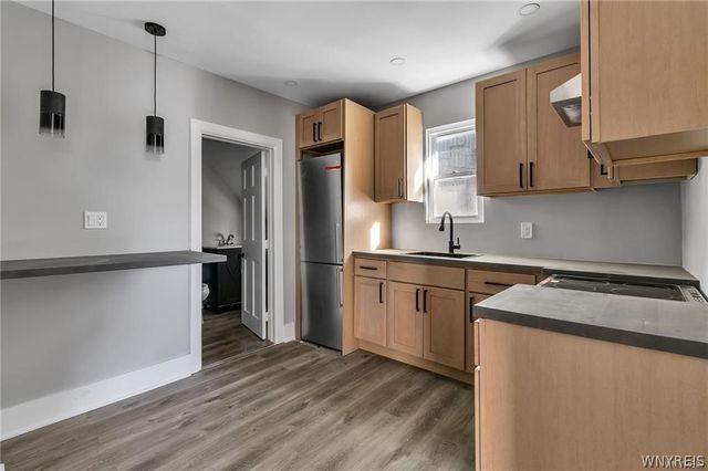 13 Dewitt, Upper Street, Buffalo, NY 14213